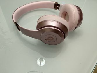 Beats Solo 4 - Wireless Exclusive Metallic Pink