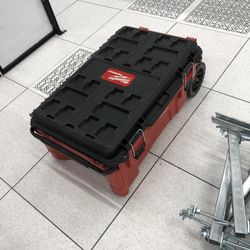 Milwaukee  Pack Out Tool Box New 