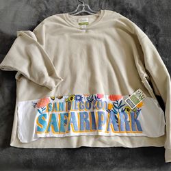 San Diego Zoo Sweatshirt Brand New 