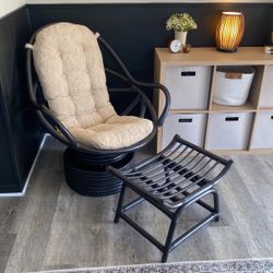 Rattan chair with Ottoman