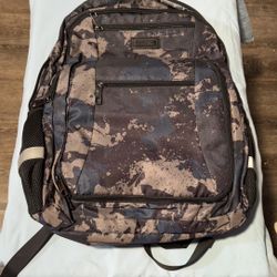 camo laptop backpack with usb port 