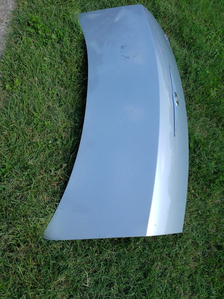 Chrysler 300 Trunk Good Shape