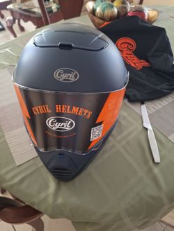 Motorcycle helmet