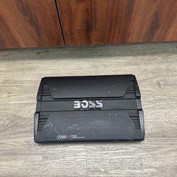 Boss Phantom 2200w Car Amp