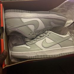 Nike Dunks 