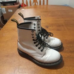 Dr Martens Ladies Size 5