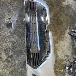 2017 2019 Toyota Corolla Le Front Bumper Grill 