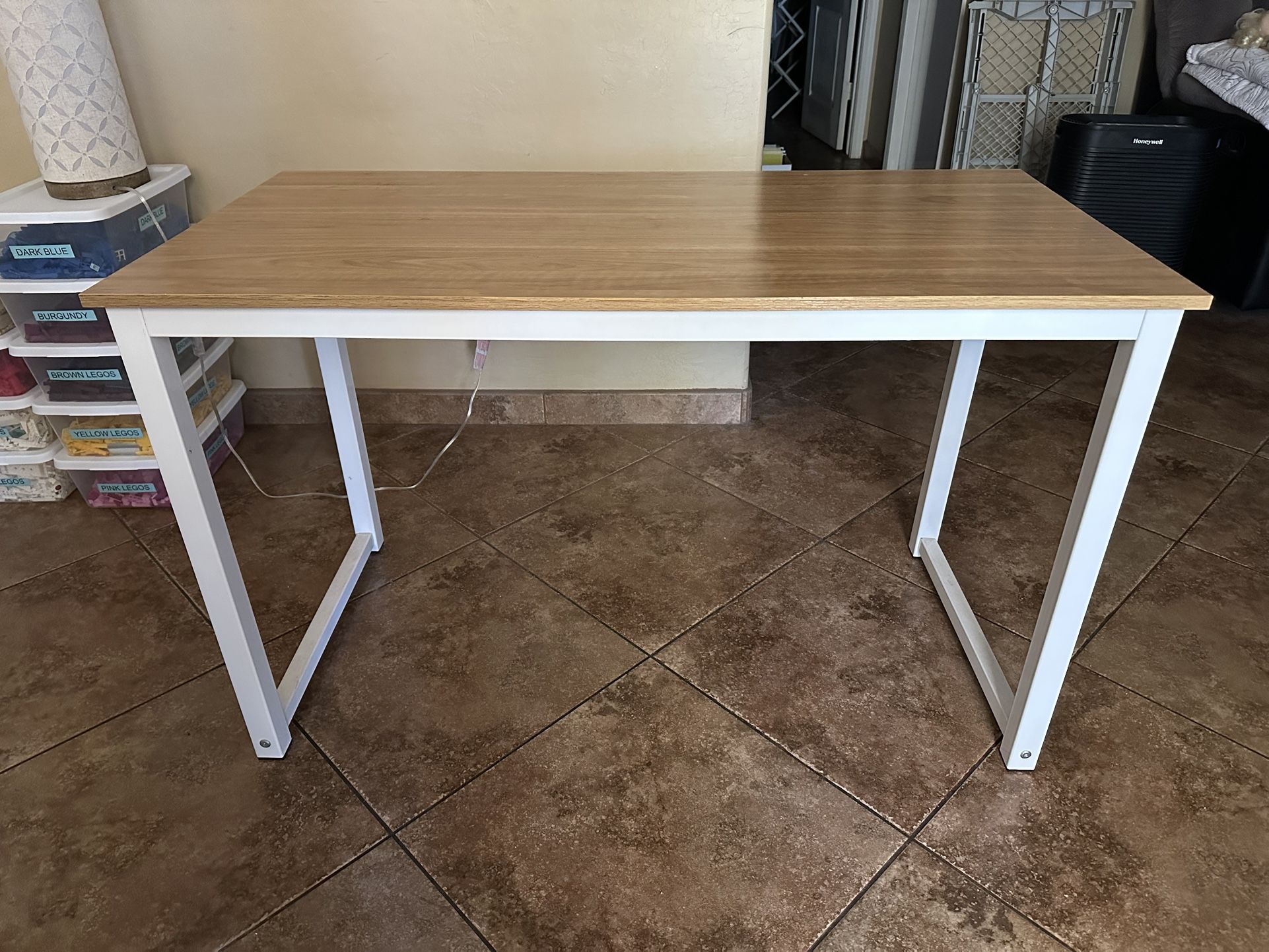 Computer/Writing Desk