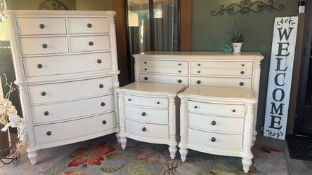 Gorgeous  coaster furniture set