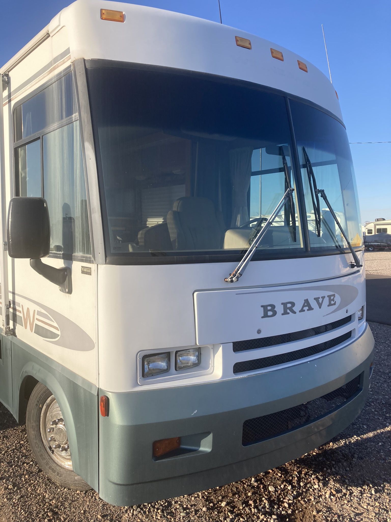 2001 Winnebago Brave