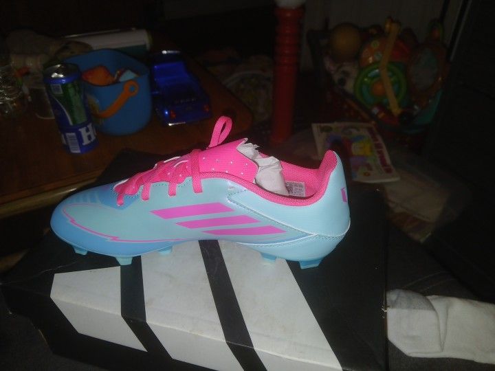 Girl Soccer Shoes 8 1/2 Sizes Adidas F50 Messi Cleats
