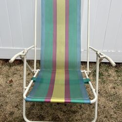 folding beach lounger chair