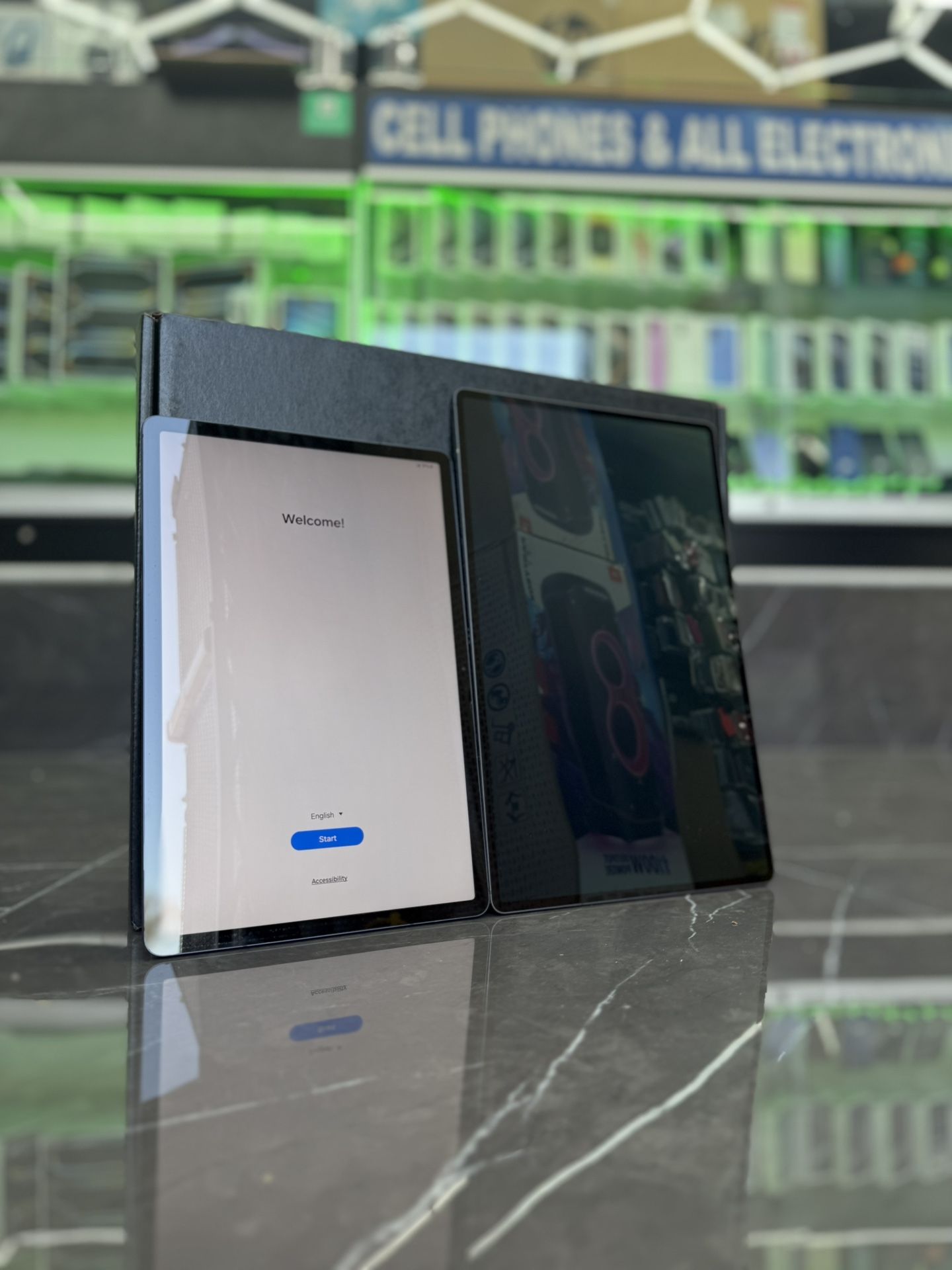 Samsung Galaxy Tab S8 & Tab S8 Ultra (Take It Home In Payments/ llévalo a casa en pagos