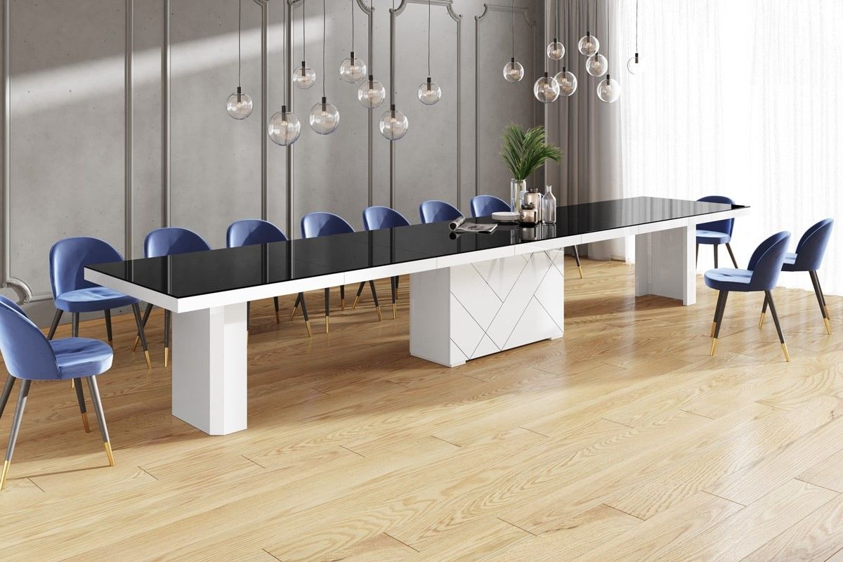 Mesas de comedor, diferentes colores y tipos, nuevas, en sus cajas. Todas las mesas extensibles tienen hojas.