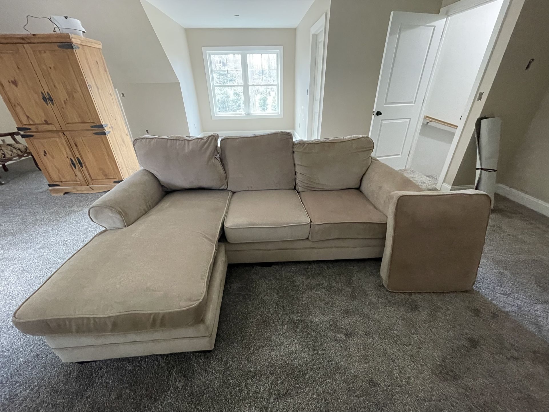 Couch With Pull Out Bed And Optional Lounge 