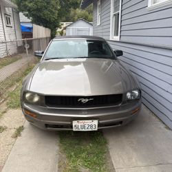 2005 Ford Mustang