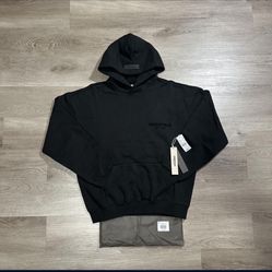 Black Essentials Size S