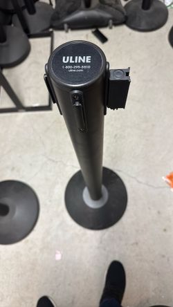 Line stanchions! Uline