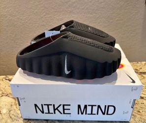 Nike Mind 001
