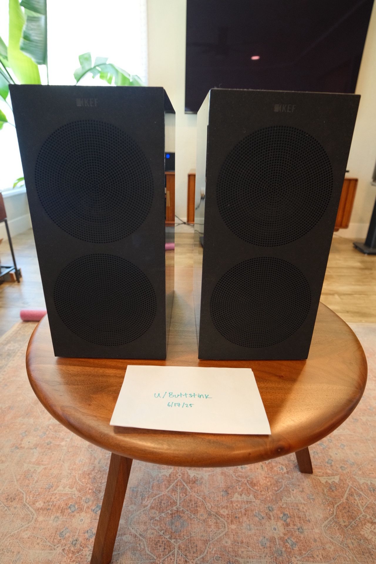KEF R3 Meta Hifi Speakers Gloss Black