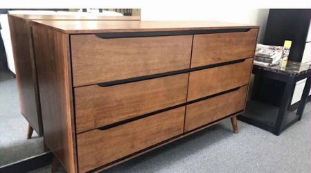 New MCM Dresser! Free Delivery 🚚!