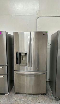 LG 3-Door French Door Fridge, Stainless Steel, Excellent Condition, Ice & Water Dispenser