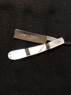 Vintage Eagle Brand Cutlery Pearl. Ex cond. OBO