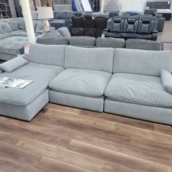 New 3pc Modular Sectional In Grey 