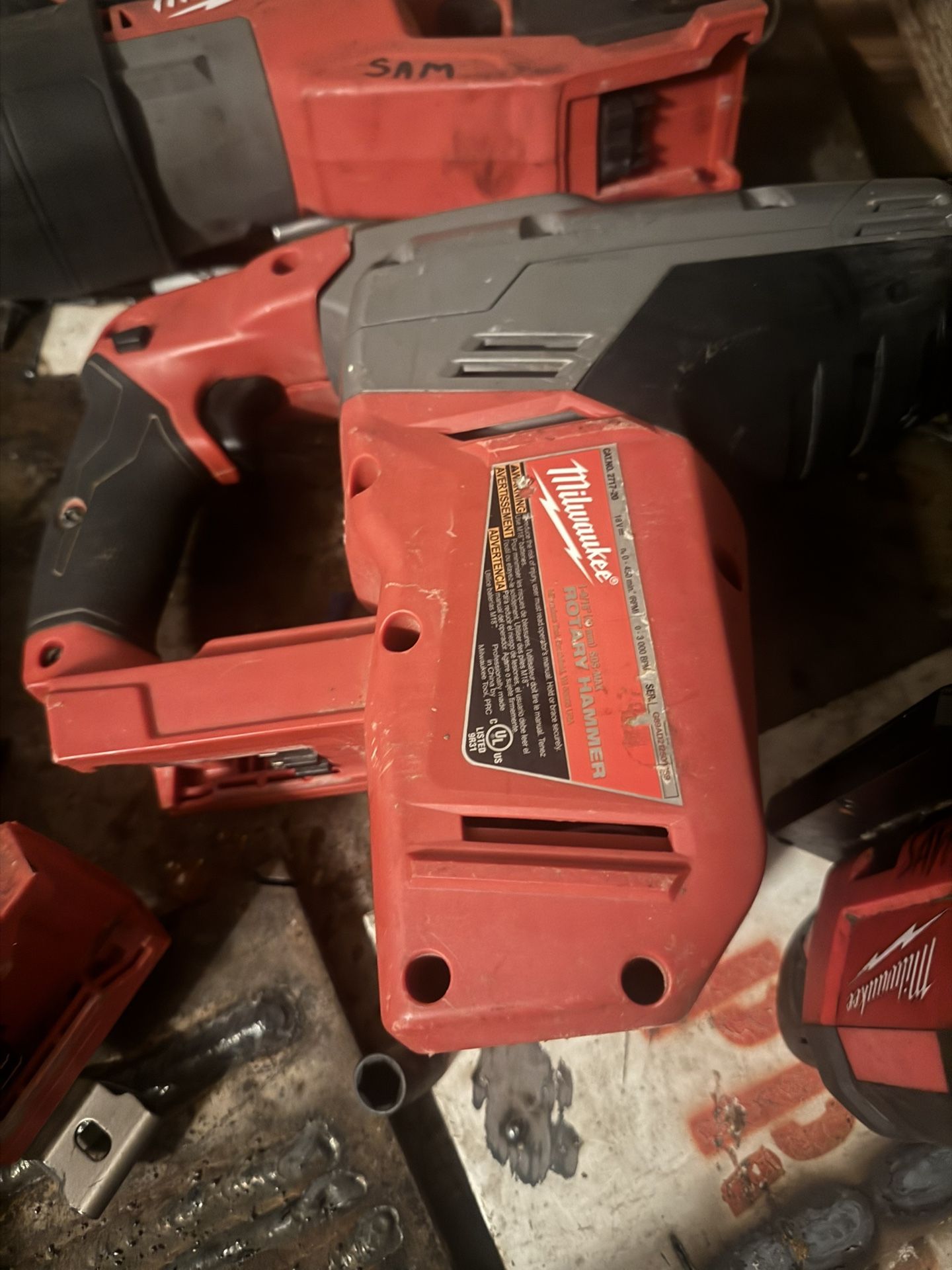 Milwaukee Roller Hammer