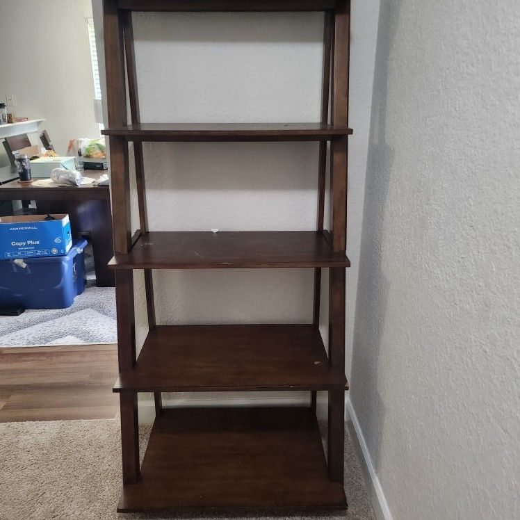 a frame ladder shelf