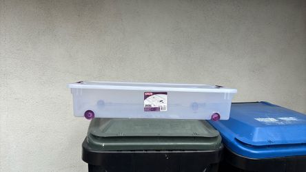 Under bed storage plastic container with wheels