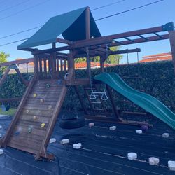 Treehouse Playground Set For Backyard