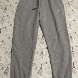 Nike Club Fleece Joggers / Size XL / Excellent Condition/ Pickup 