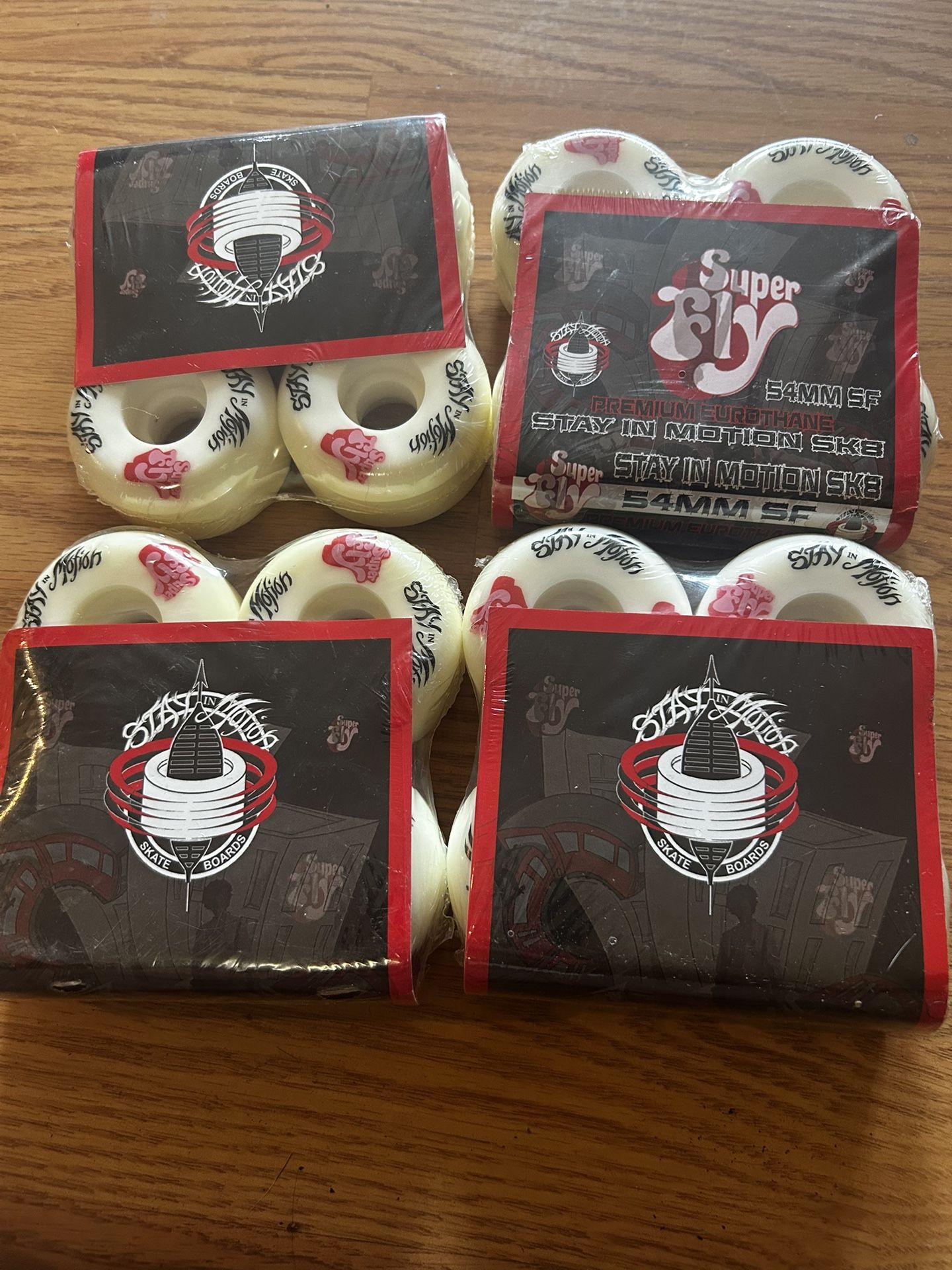 Llantas de patineta 🛹 each one 25 or two for 40$