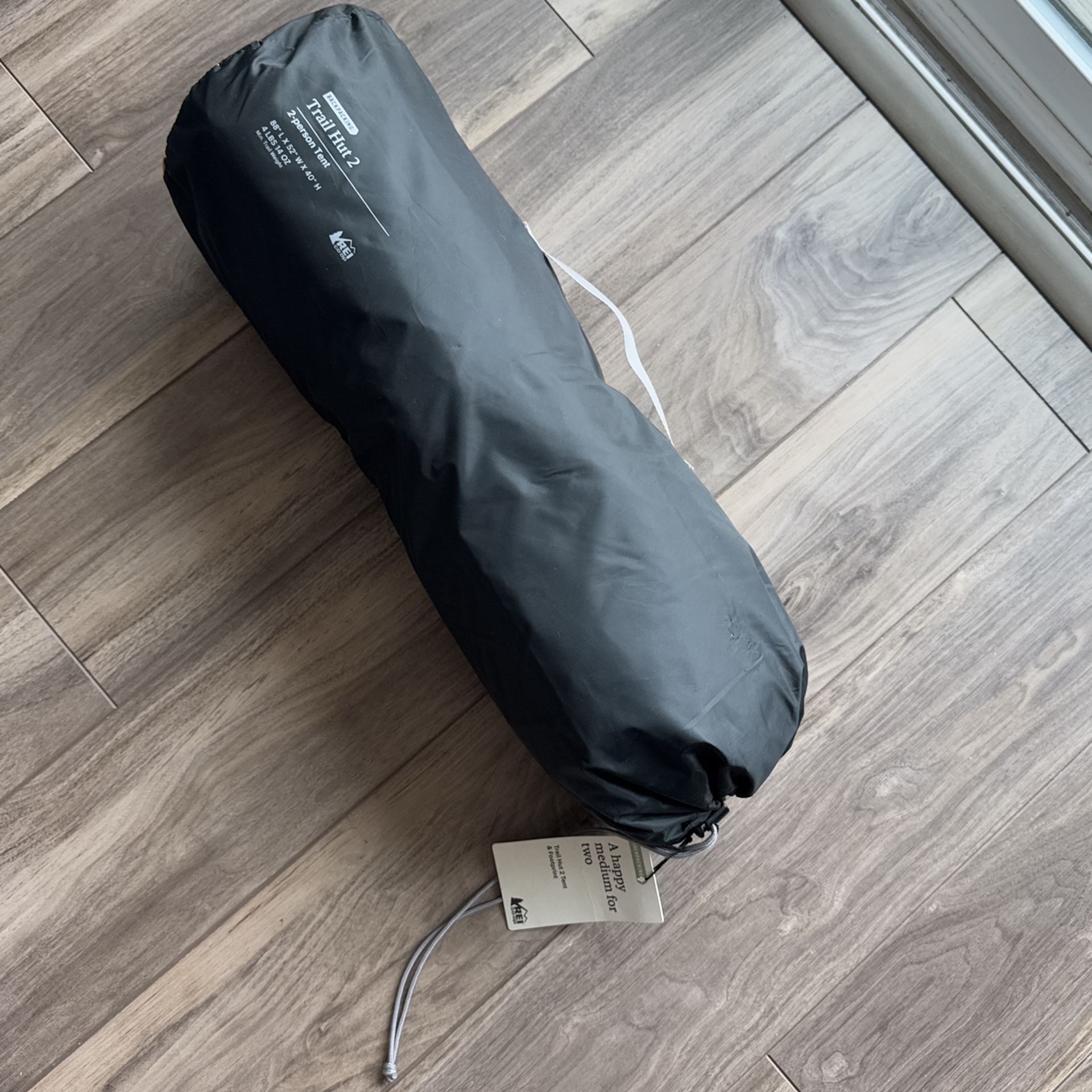 REI Trail Hut 2 Tent with Footprint, Like New