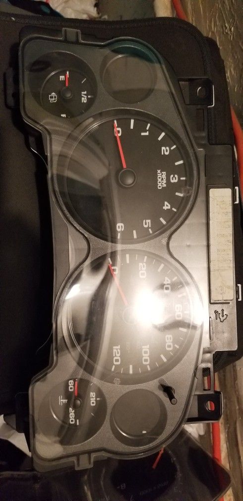 2007-2014 Chevy Silverado Instrument panel Cluster