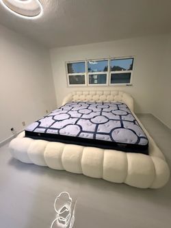 BedFrame