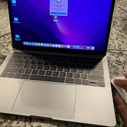 MacBook Pro ( 13-inch”  2019 ) 121 GB 