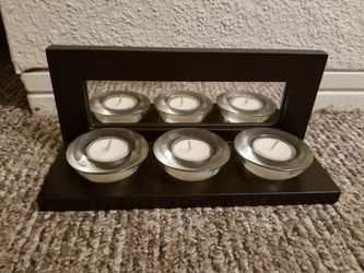 Tea light candle holder