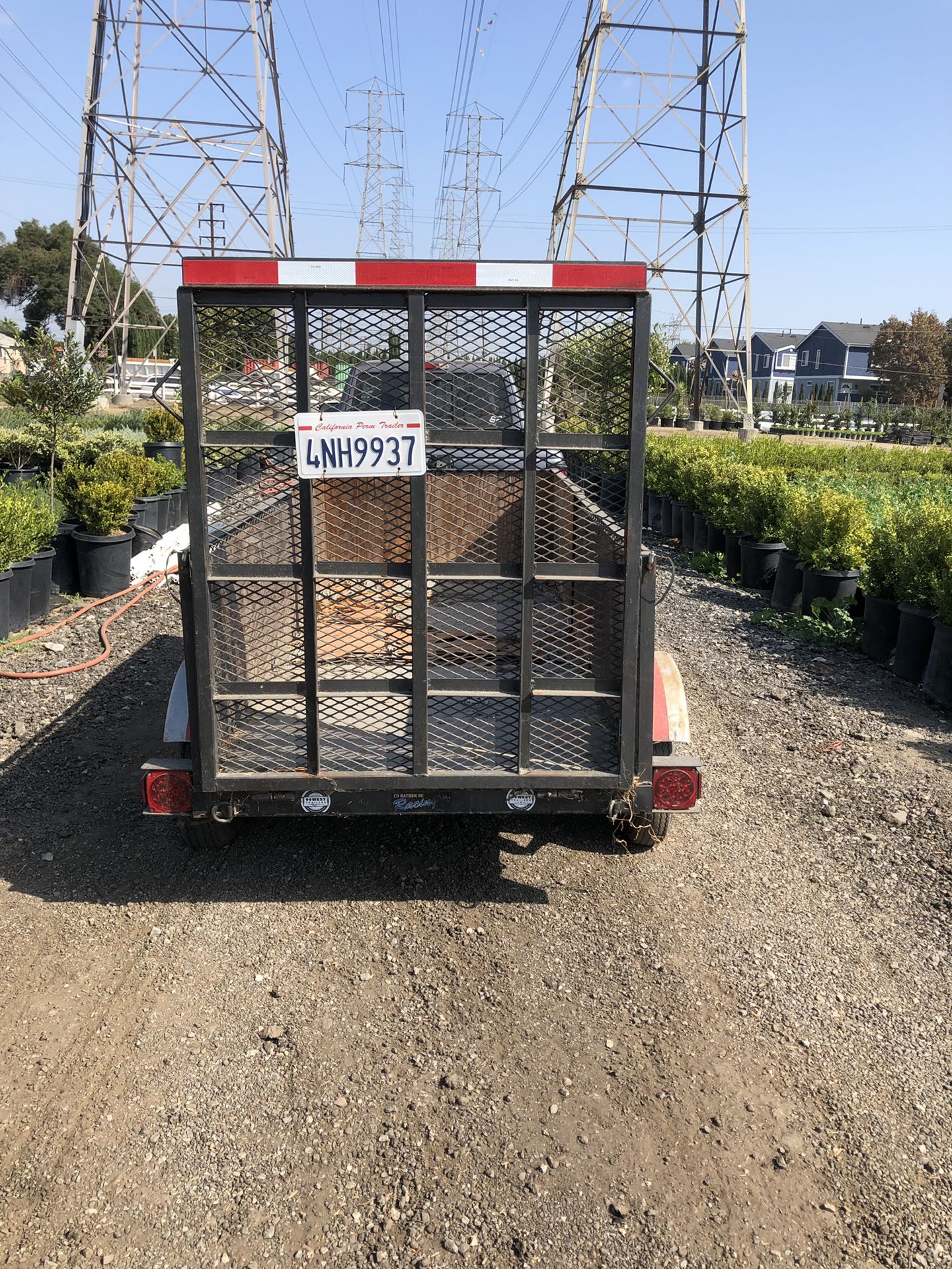 Hauling trailer