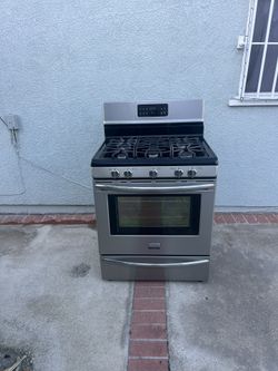 Stove Frigidaire