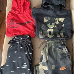 Nike Youth Large Clothes