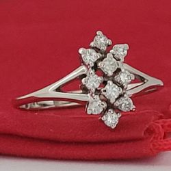 ❤️14k 6.75 Size Lovely Solid White Gold Genuine Diamonds Ring!/ Anillo de Oro Blanco con Diamantes Genuinos! 👌🎁Post Tags: Anillo de Oro
