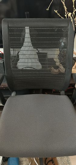 Desk chair