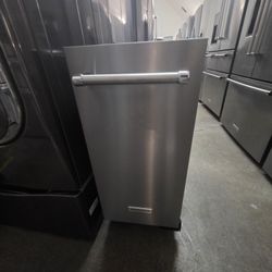 KITCHENAID BUILT IN ICE MAKER 