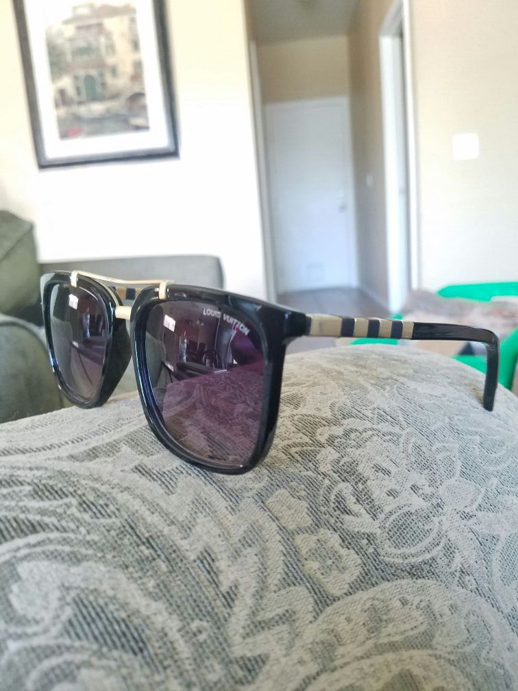 LV Waimea Sunglasses for Sale in Mesa, AZ - OfferUp