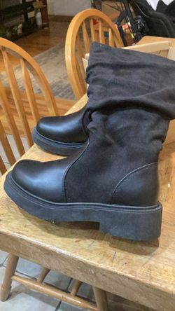 Brand New Boots Size. 6 1/2