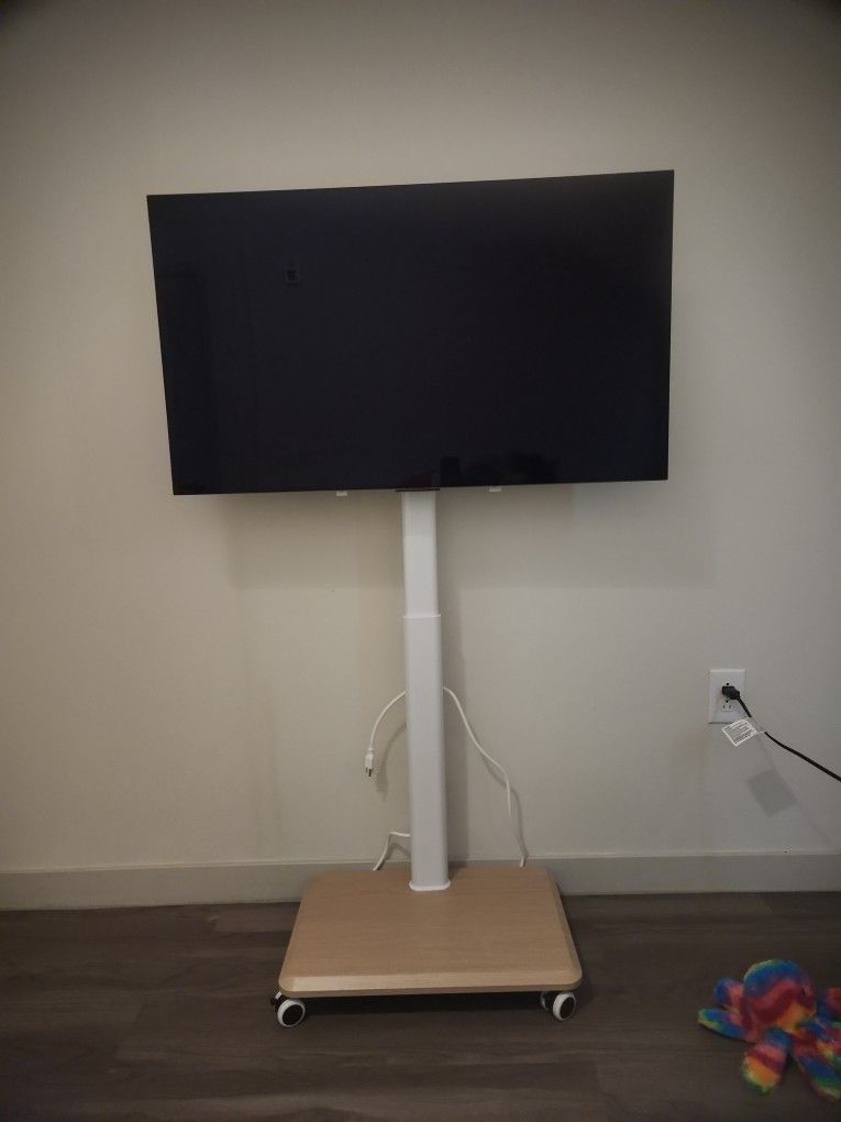 LG 42" C4 OLED 2024 TV - Gaming Monitor