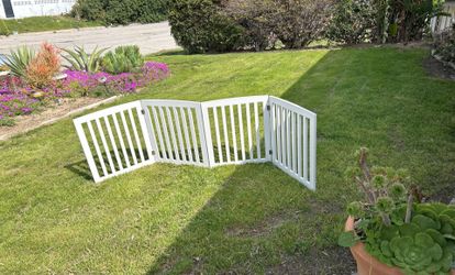 Small Gate