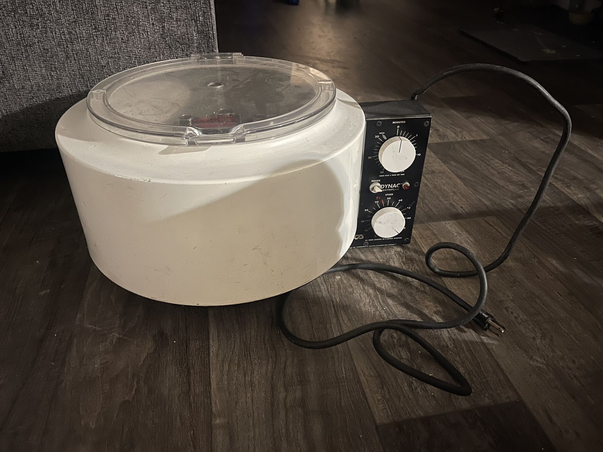 Dynac Centrifuge